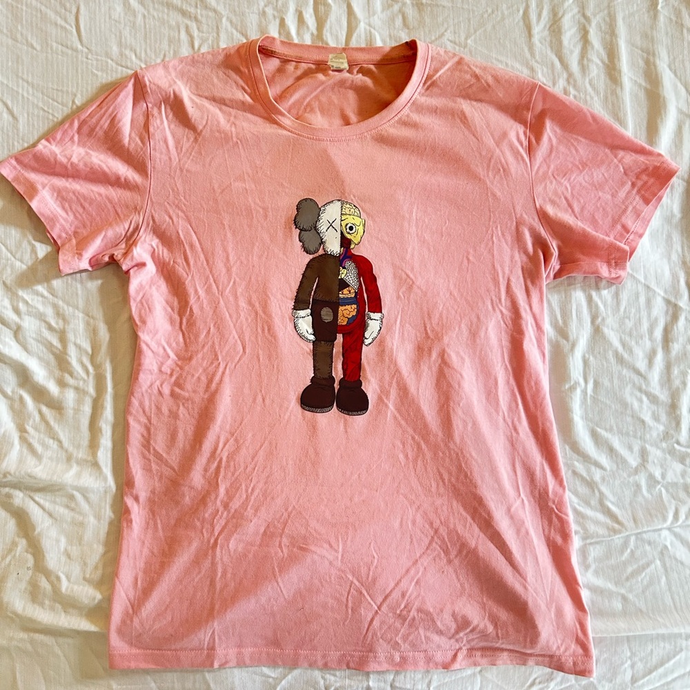 Pink kaws anatomy graphic tee shirt size mens large